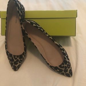 NEW. Gianni Bini flats